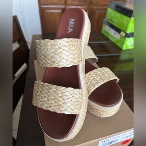 MIA Kady Platform Braided Raffia Slide Sandals 10